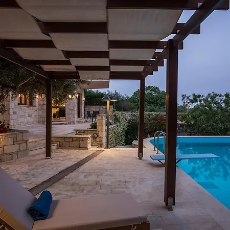 Hotel Village & Spilia (Crete)