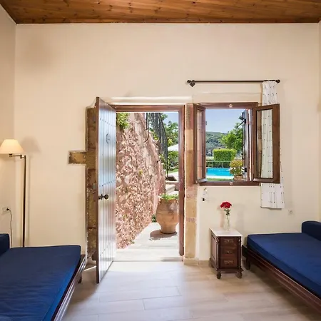 Village Hotel&villas 4* Spiliá
