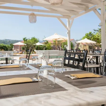 Village Hotel&villas